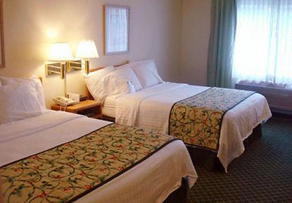 Fairfield Inn & Suites Mansfield Ontario Room photo